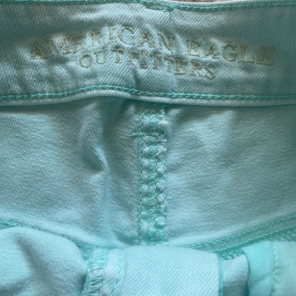 American Eagle Denim Shorts Mint Green Cut Off Fray Distressed High Rise Size 8 - Picture 6 of 10